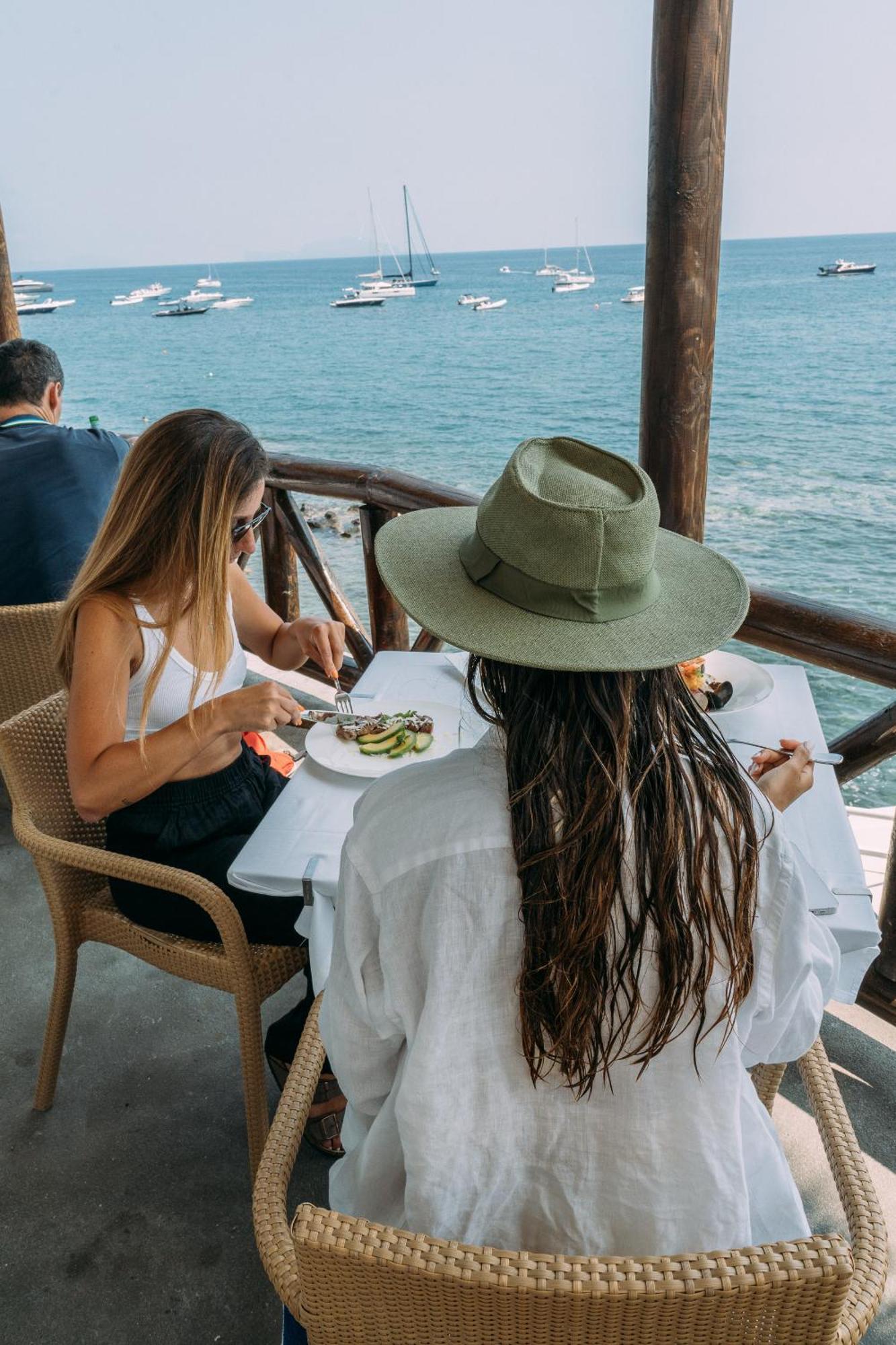 Miramare Sea Resort & Spa Sant'Angelo  Экстерьер фото